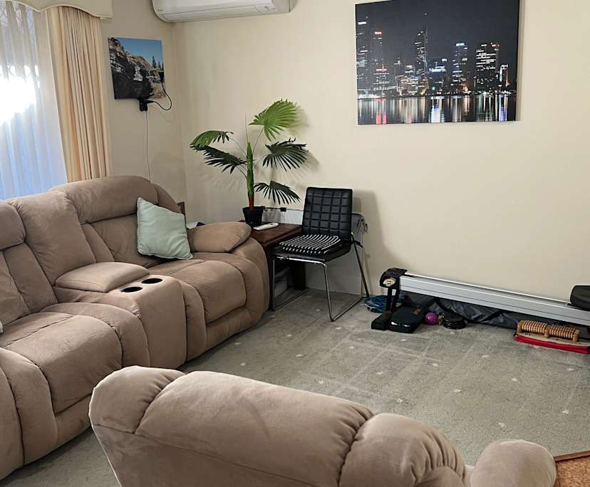 Furnished room in a share house