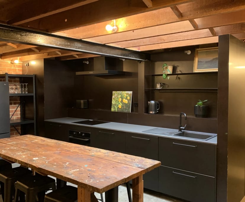 Furnished room in a share house