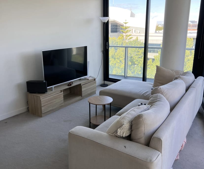 Furnished room in a flatshare
