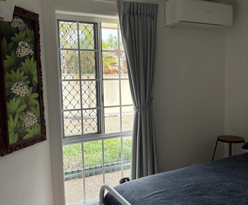 Furnished room in a flatshare