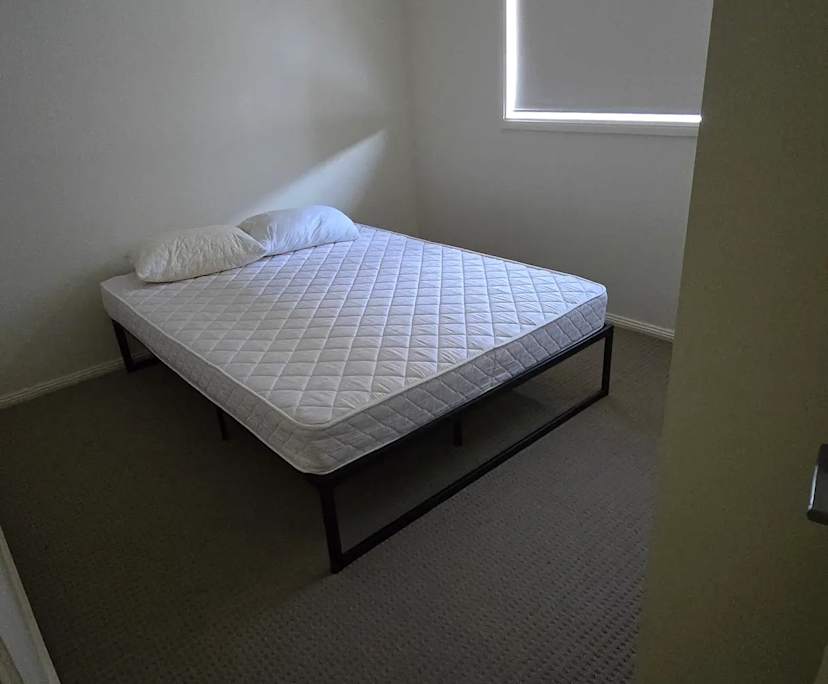 $350, Share-house, 5 bathrooms, Oran Park NSW 2570