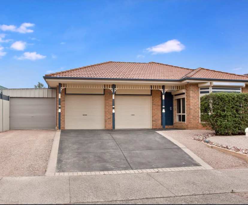 Whole property with 3 rooms for rent