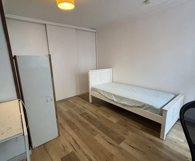 $420, Student-accommodation, 1 bathroom, Eastlakes NSW 2018