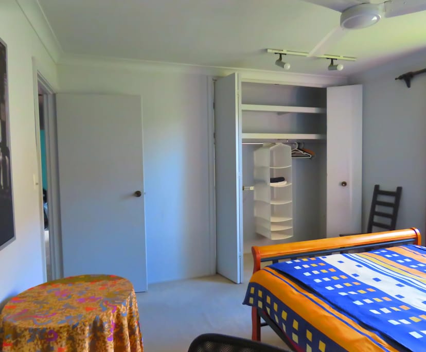 $300, Share-house, 5 bathrooms, Watermans Bay WA 6020