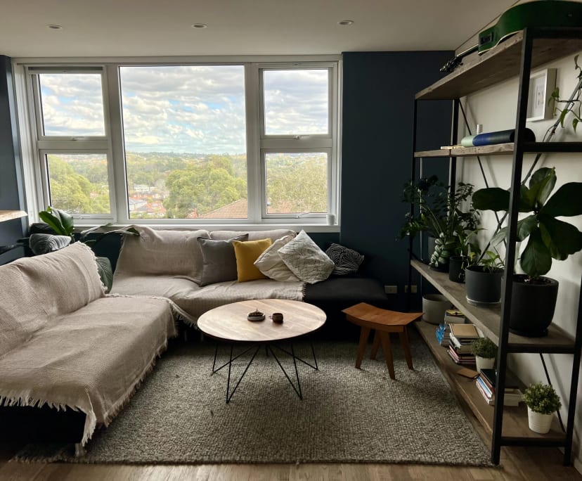 Furnished room in a flatshare