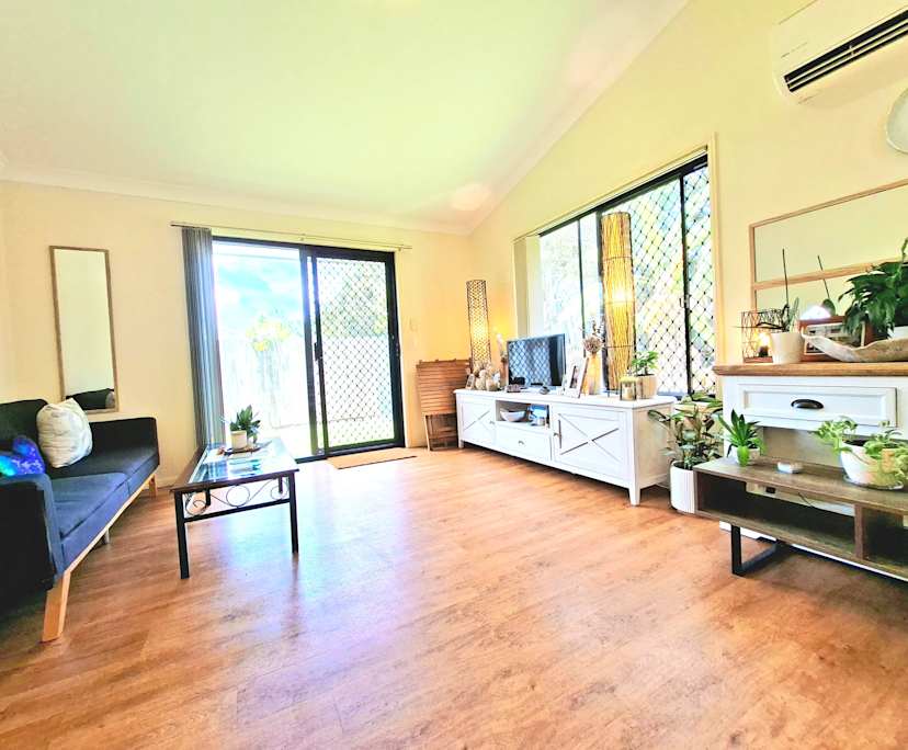 $240, Share-house, 3 bathrooms, Darra QLD 4076