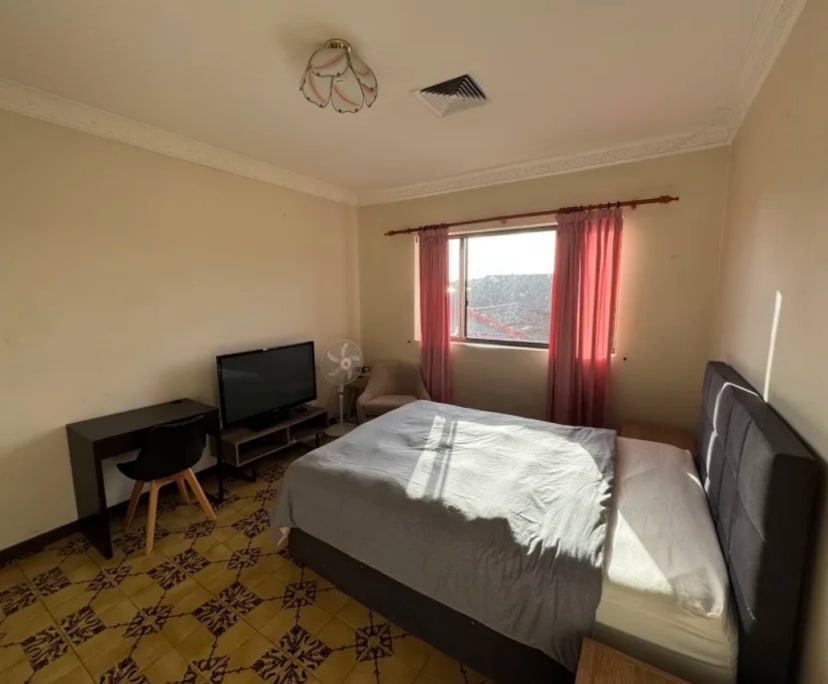 Room in a share house