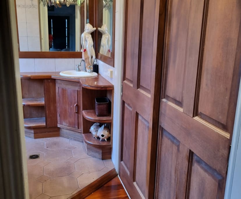 $450, Share-house, 3 bathrooms, Parramatta Park QLD 4870