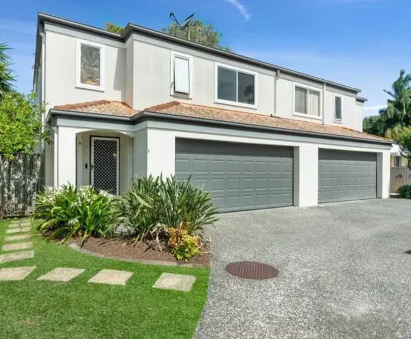 Unfurnished room with ensuite in a share house