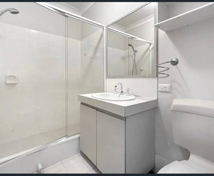 Unfurnished room with own bathroom