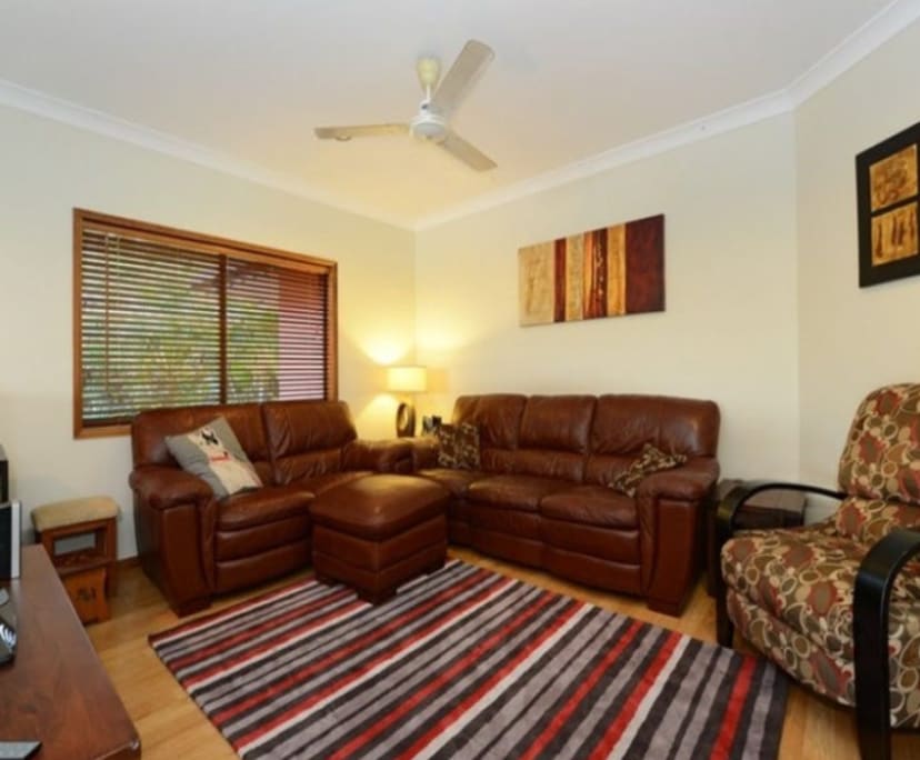 $300, Share-house, 5 bathrooms, Whitfield QLD 4870