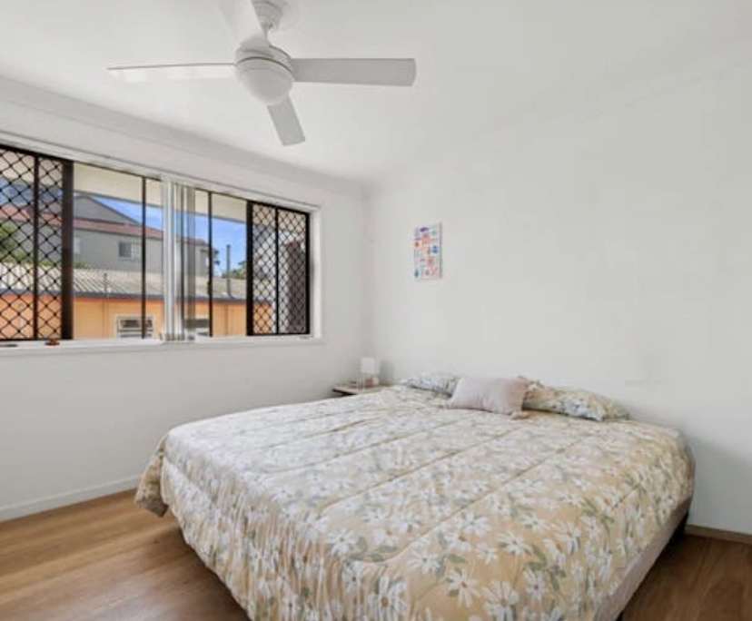 Whole property with 3 rooms for rent