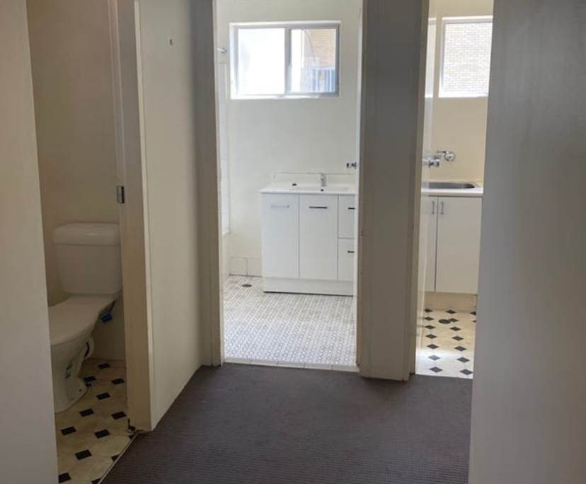 $375, Flatshare, 3 bathrooms, Hamilton QLD 4007