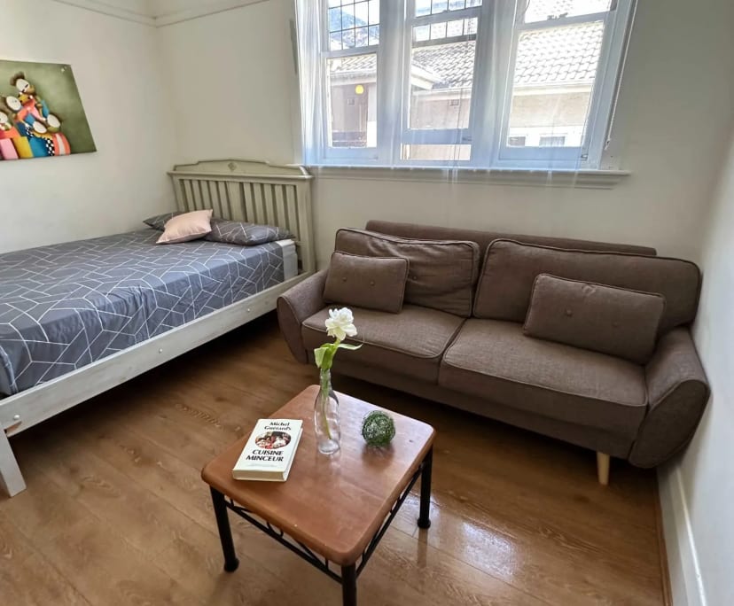 $500, Studio, 1 bathroom, St Kilda VIC 3182