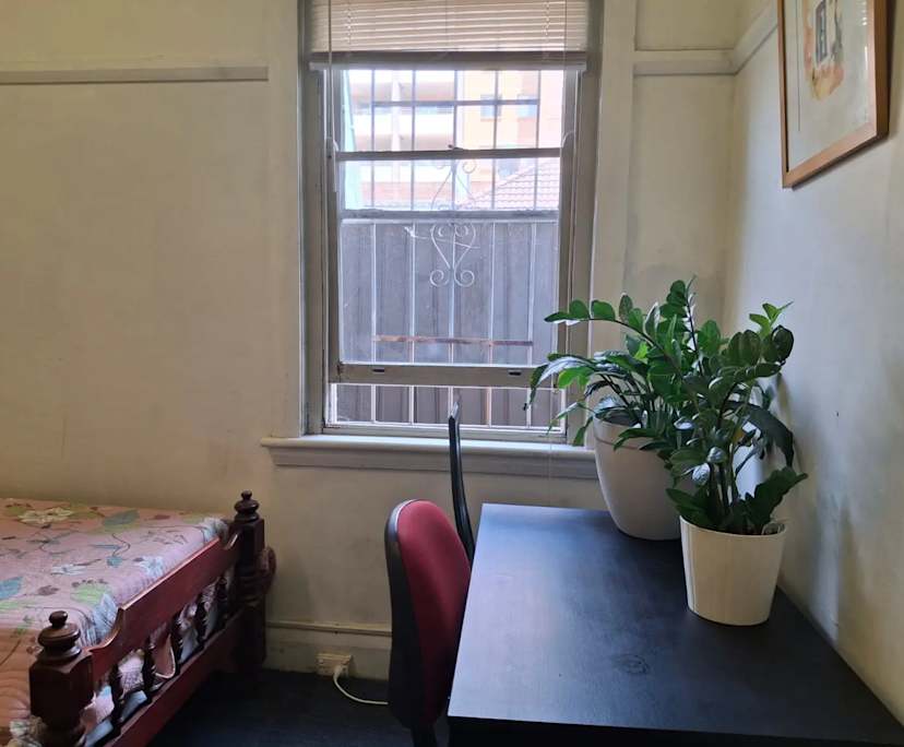Furnished room in a share house