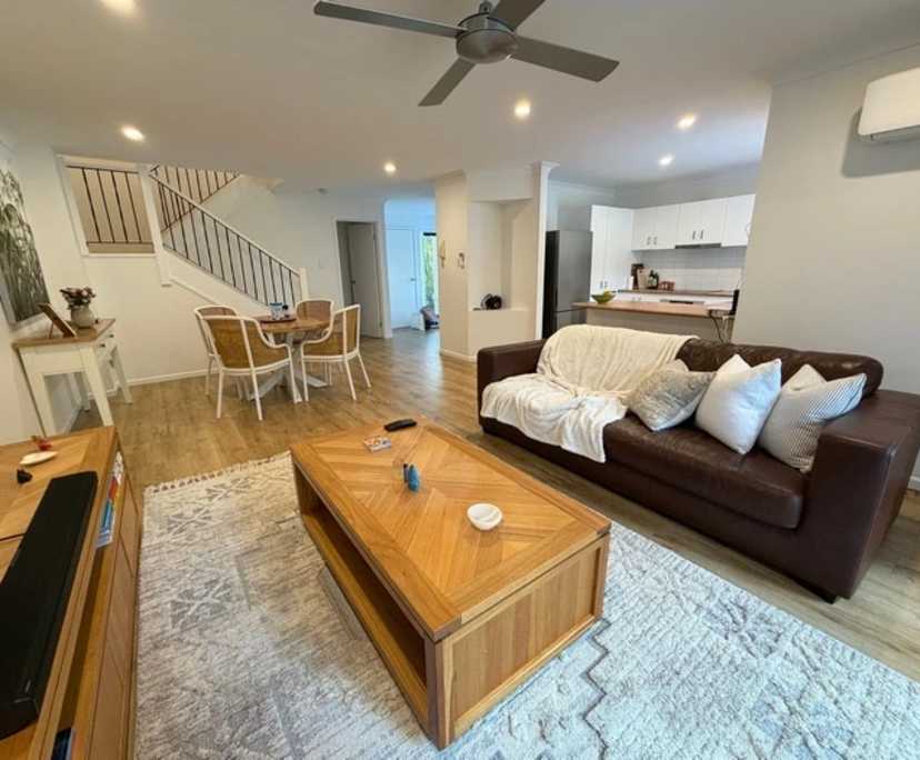 Furnished room in a share house