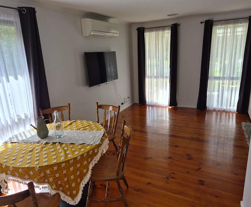 $460, Whole-property, 3 bathrooms, Healesville VIC 3777