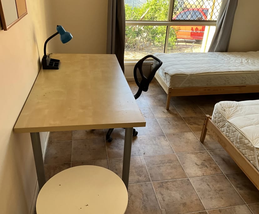 $220, Share-house, 2 rooms, Douglas QLD 4814, Douglas QLD 4814