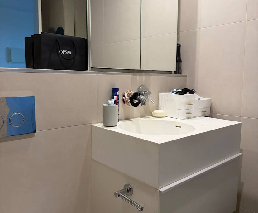 $425, Flatshare, 2 bathrooms, St Kilda VIC 3182