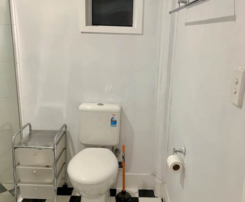 $180, Share-house, 2 bathrooms, Runcorn QLD 4113