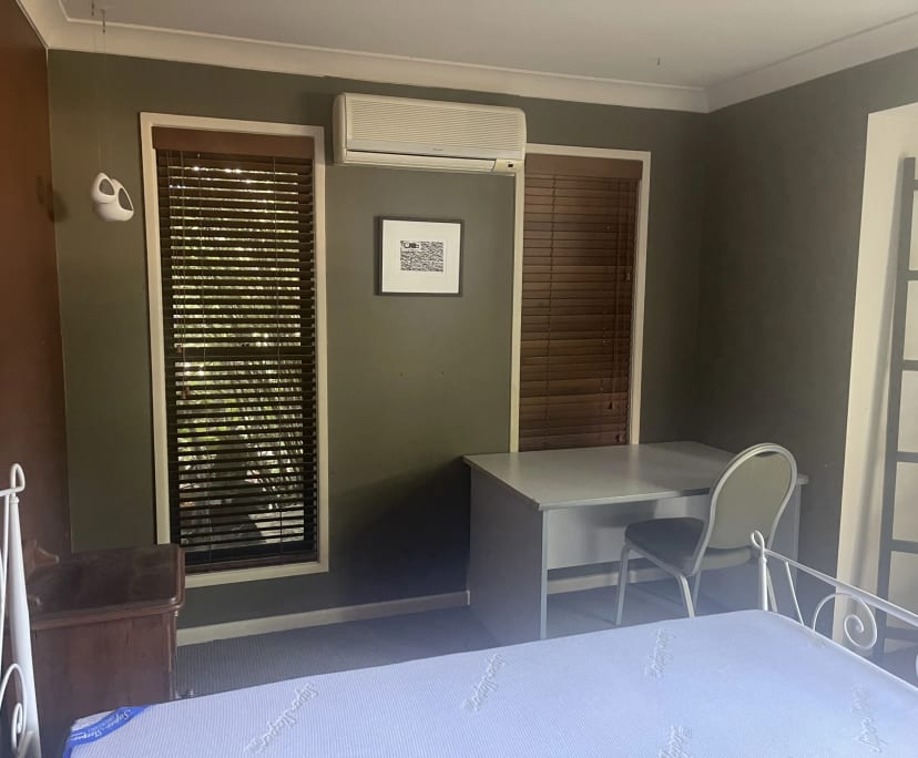 $320, Share-house, 4 bathrooms, Ashmore QLD 4214