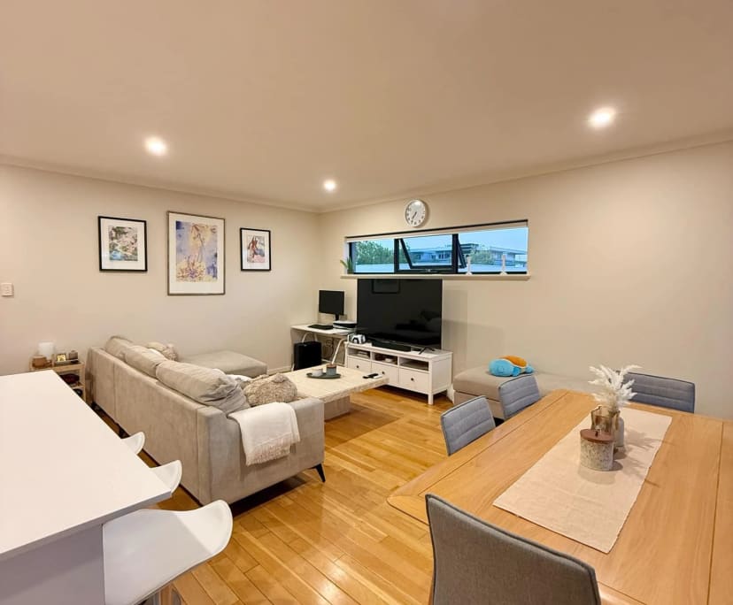 Furnished room with own bathroom