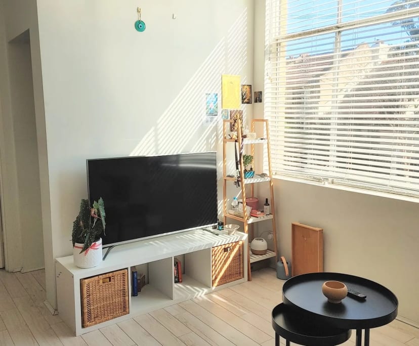 Furnished room in a flatshare