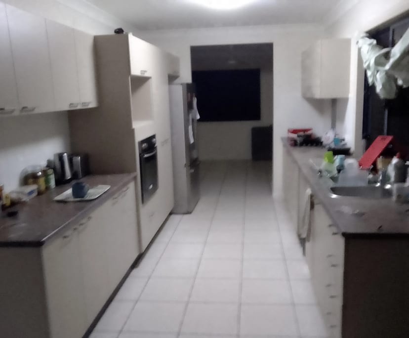 Room for Rent in Bushland Beach, Townsville 200,