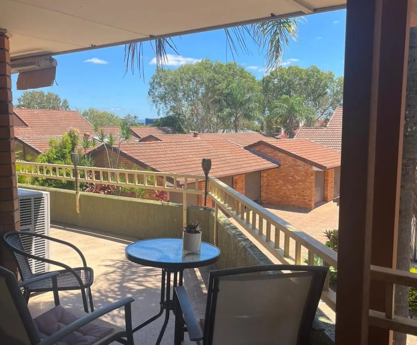 Room for Rent in Mermaid Waters, Gold Coast 275,