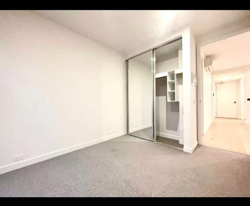 Furnished room with own bathroom