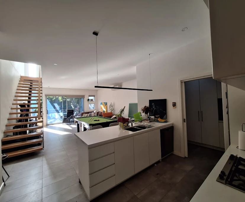 Room in a share house