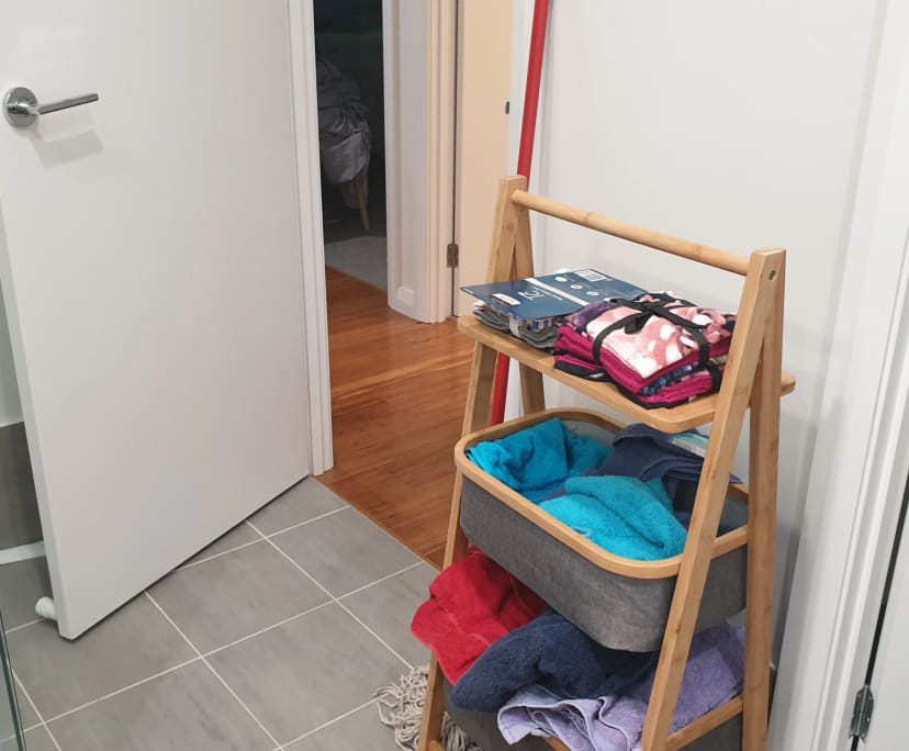Room in a share house