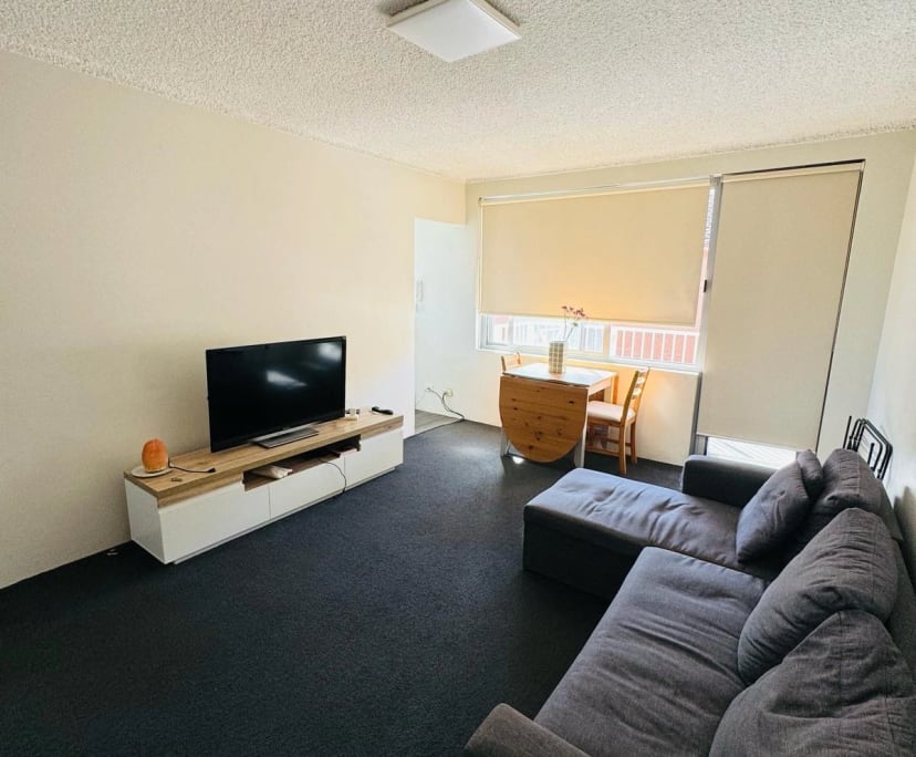 $350, Flatshare, 2 bathrooms, Hillsdale NSW 2036