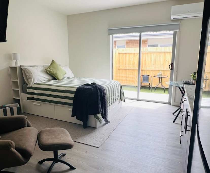 $400, Share-house, 6 bathrooms, East Geelong VIC 3219