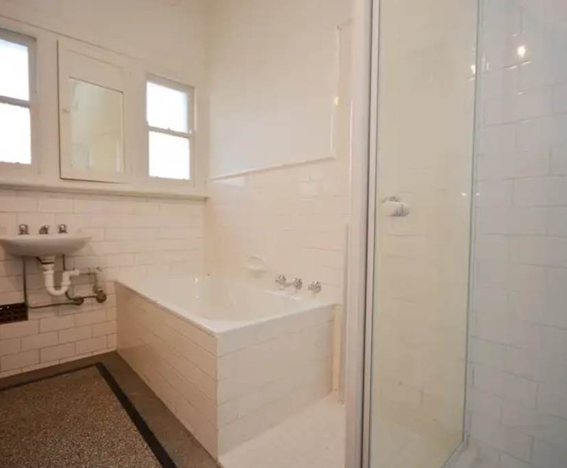 $400, Flatshare, 2 bathrooms, St Kilda VIC 3182
