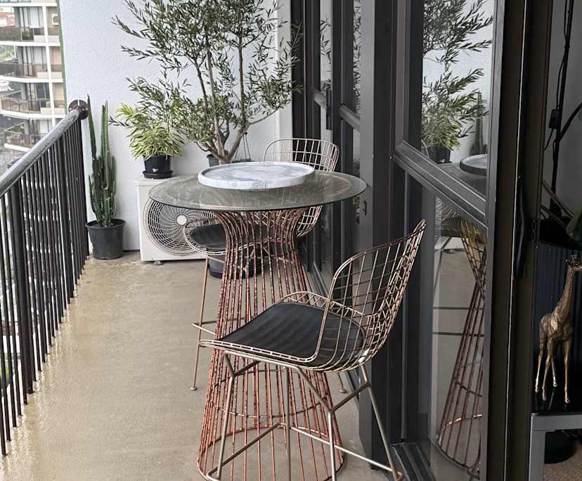 Unfurnished room with ensuite in a flatshare