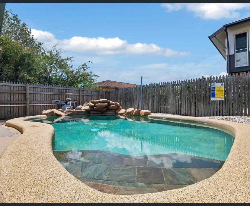 $230, Share-house, 6 bathrooms, Kirwan QLD 4817