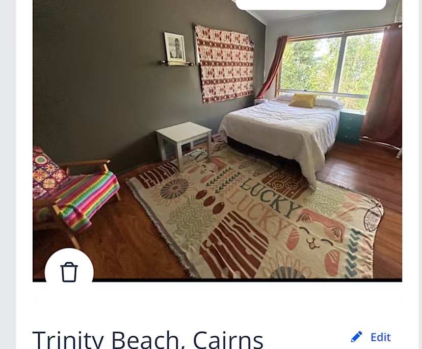 Furnished room in a share house