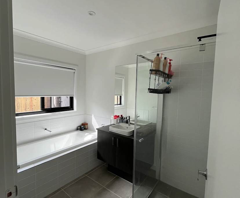 $250, Share-house, 2 rooms, Walloon QLD 4306, Walloon QLD 4306