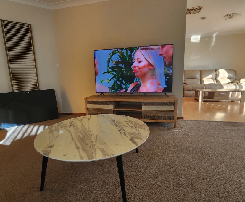 Room in a share house