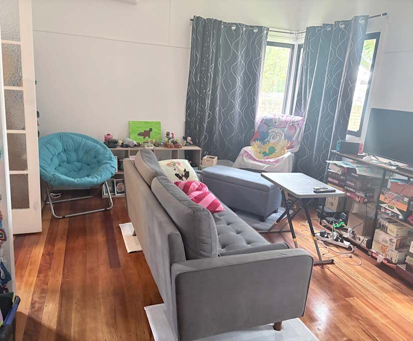 Room in a share house