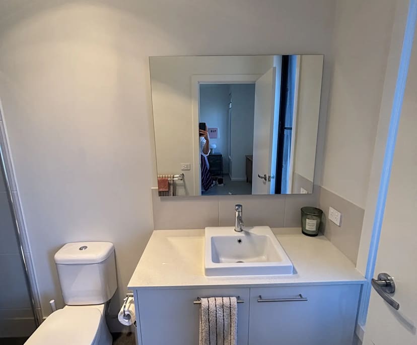 $300, Share-house, 3 bathrooms, West Lakes SA 5021