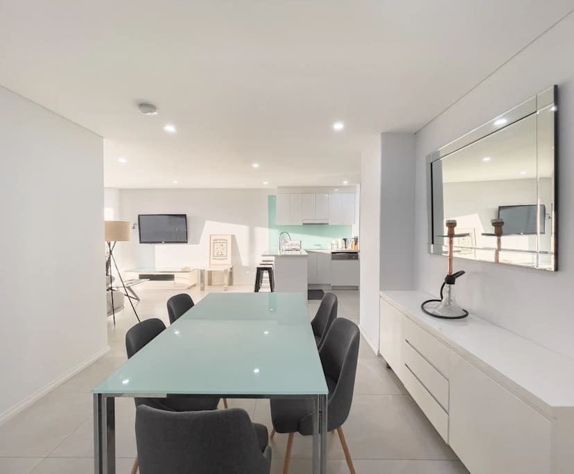 Furnished room in a flatshare