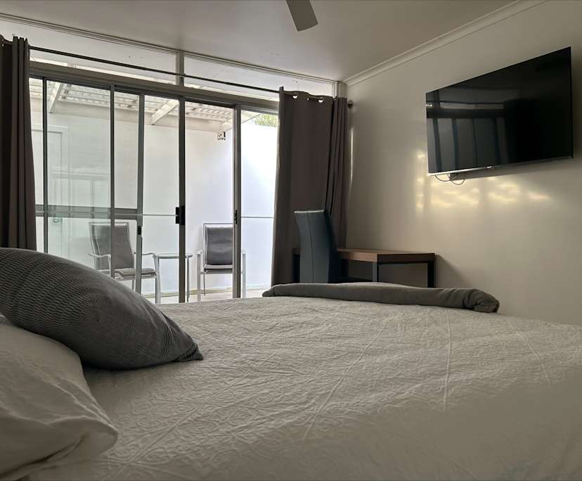 Furnished room with own bathroom