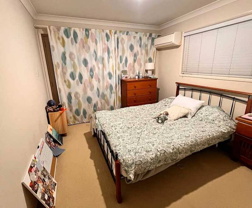 Room in a share house