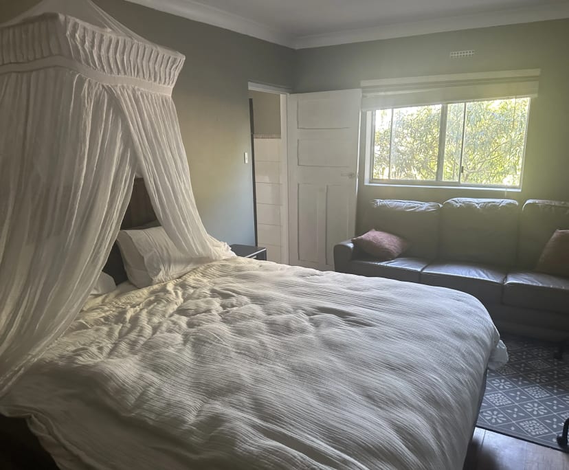 Room for Rent in Bugle Ranges, Adelaide 300, Furn...