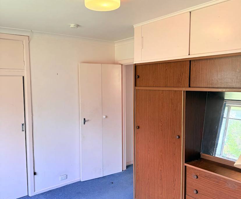 Room in a share house