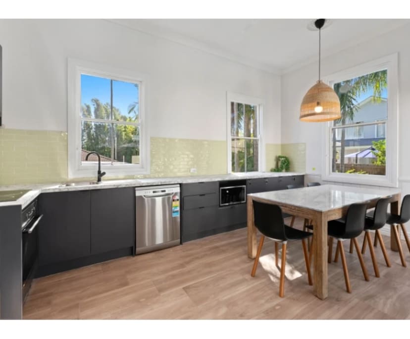 $335, Share-house, 4 bathrooms, East Brisbane QLD 4169