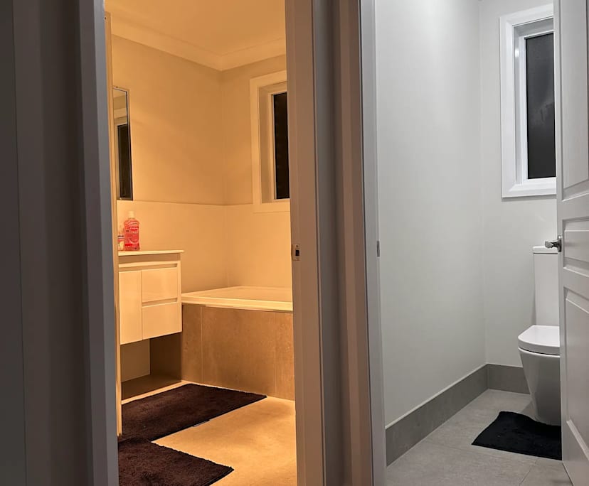 $250, Share-house, 4 bathrooms, Orange NSW 2800