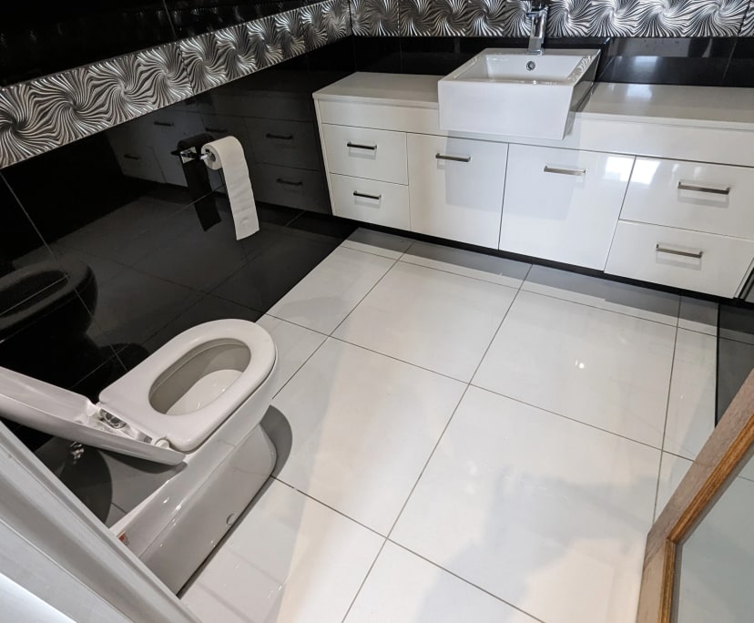 $350, Share-house, 5 bathrooms, Newport VIC 3015